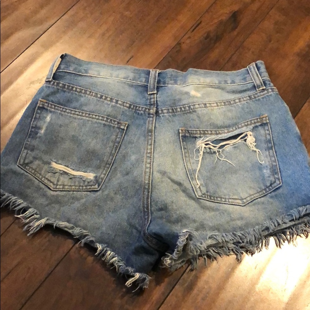 Shorts - Picture 2 of 2